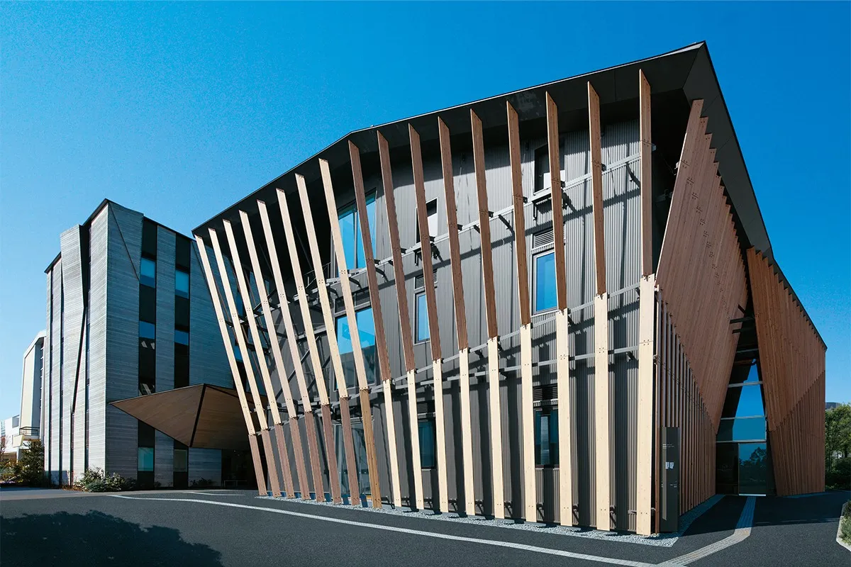 木が奏で、心に響く音楽ホール